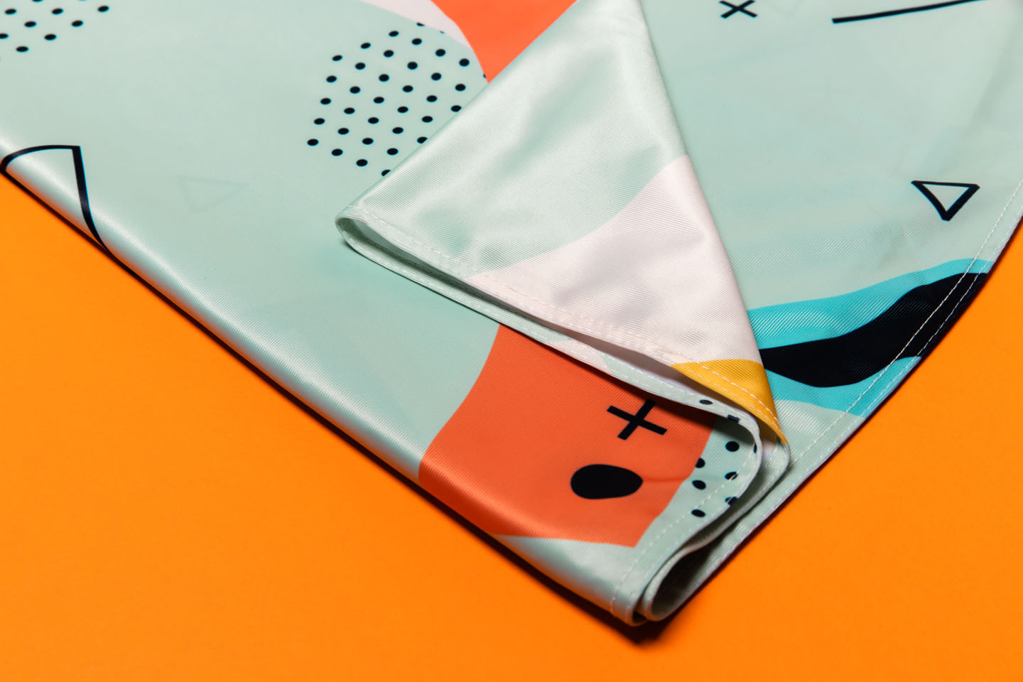 public-journal-tablecloth-3